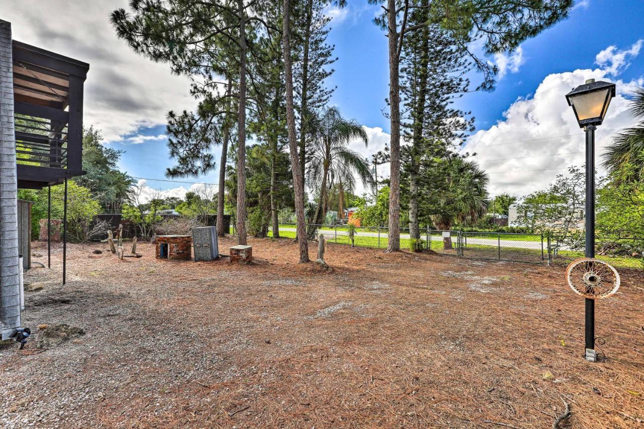 Authentic Clewiston Home With Outdoor Game Room Buitenkant foto