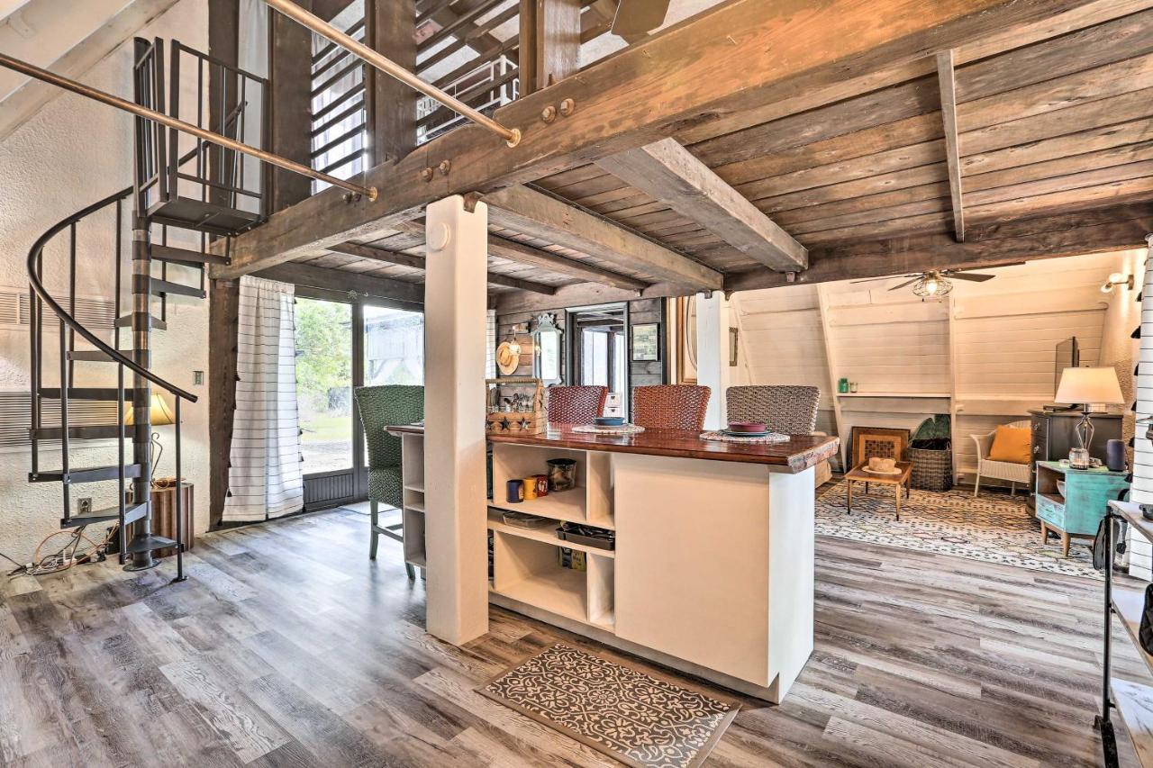 Authentic Clewiston Home With Outdoor Game Room Buitenkant foto