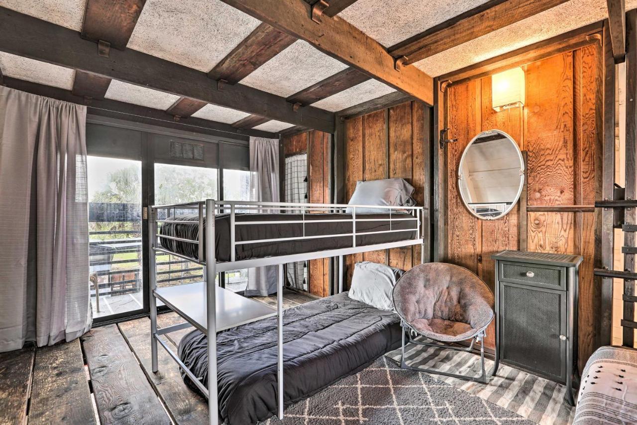 Authentic Clewiston Home With Outdoor Game Room Buitenkant foto